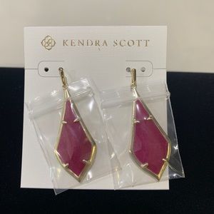 Olivia Drop Earrings Kendra Scott - perfect condition. Dust bag included